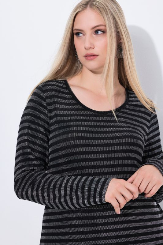 Тениска с бляскави райета