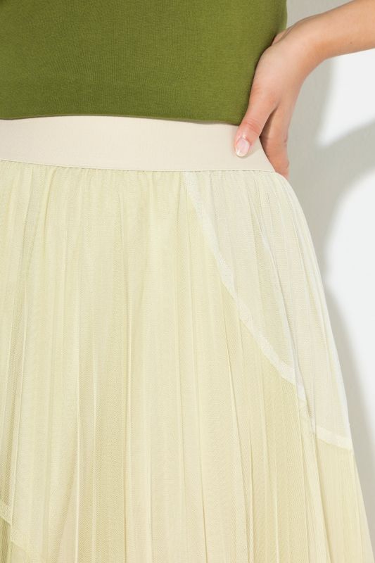 Midi skirts