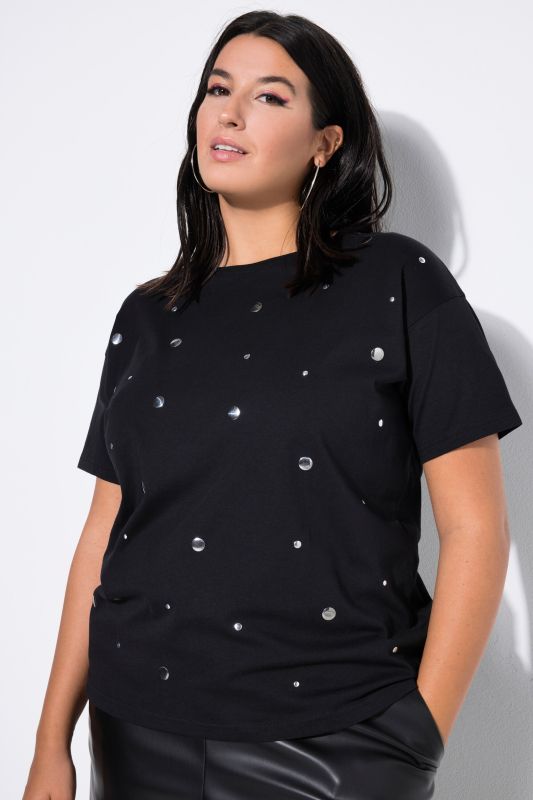 Тениска с метални камъчета