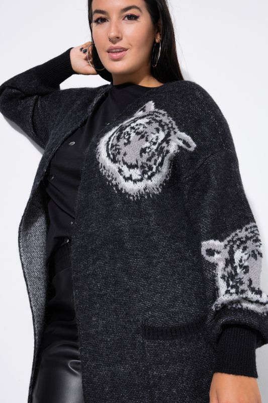 Жилетка плетена с тигров принт