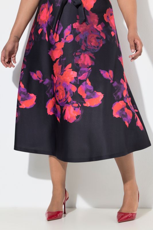 Рокля с флорален мотив