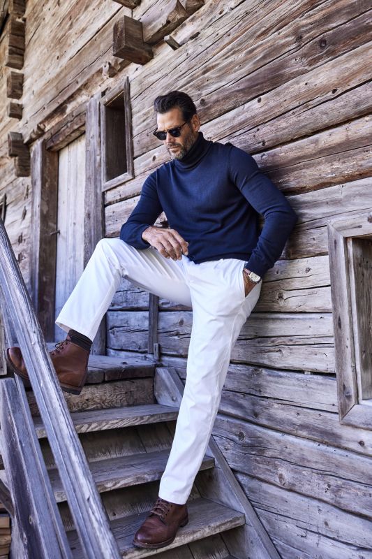 Пуловер с поло яка