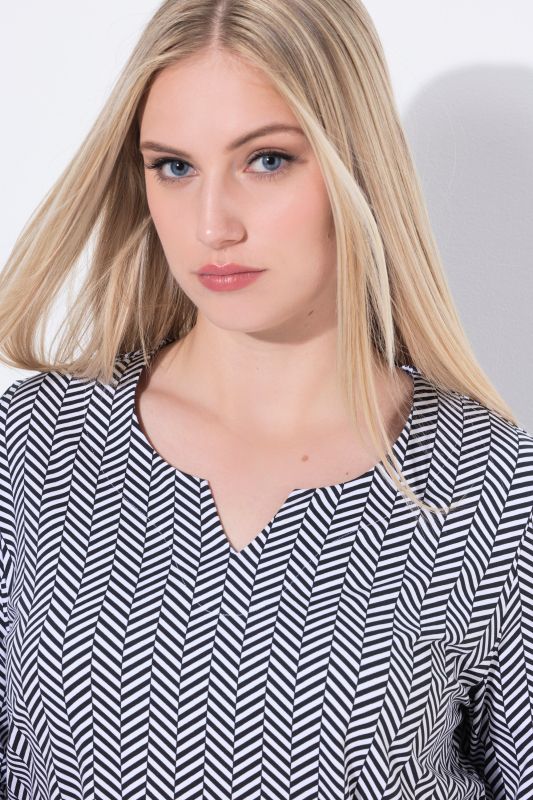 Herringbone Print Notch Neck A-line Fit Tee