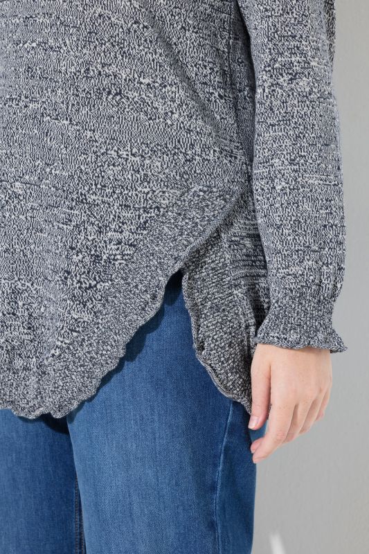 Пуловер памучен с разкроен подгъв