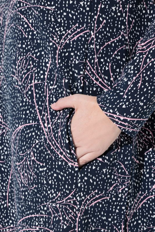 Рокля с абстрактен принт