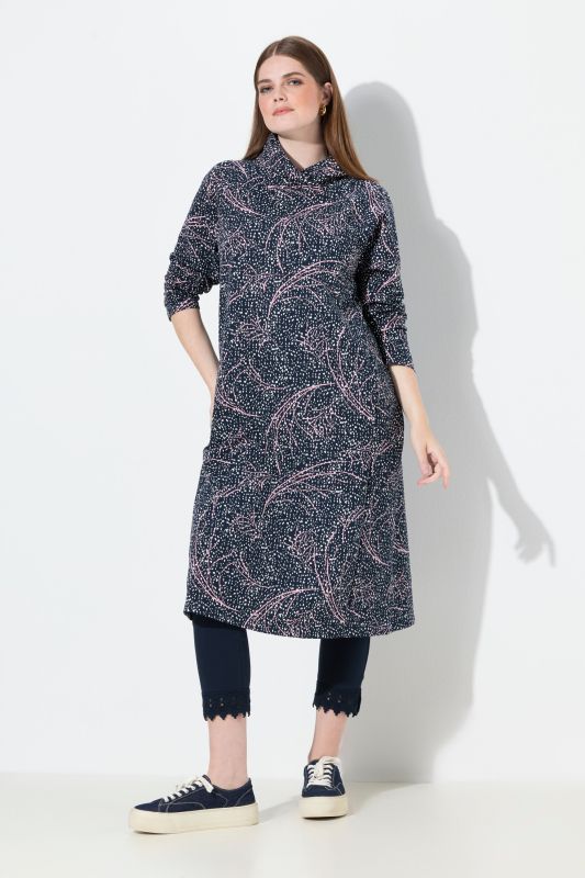 Рокля с абстрактен принт