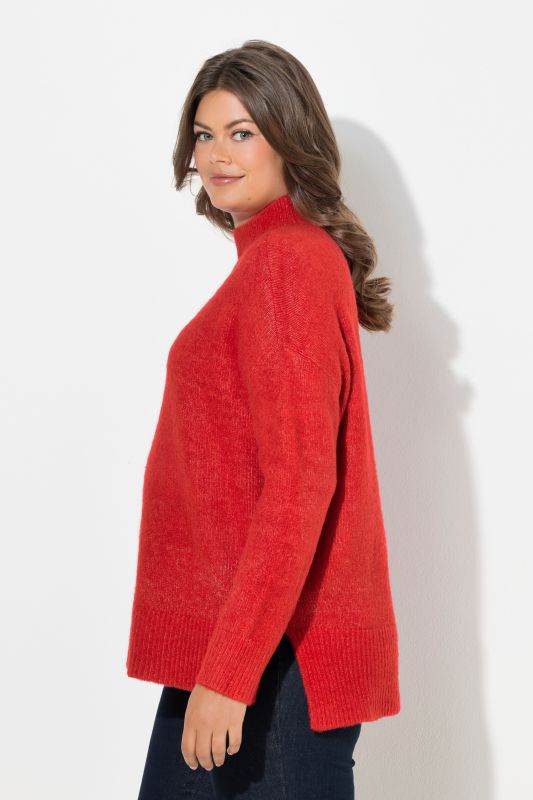 Пуловер с изправена яка