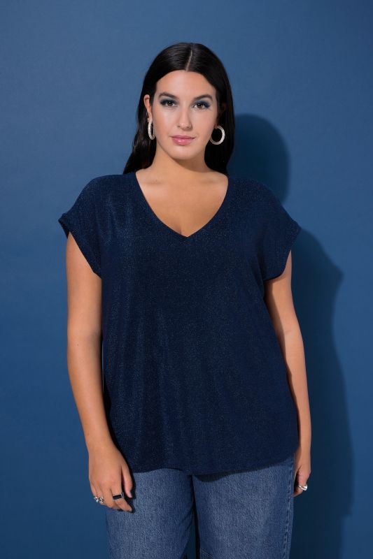 Тениска с бляскав акцент