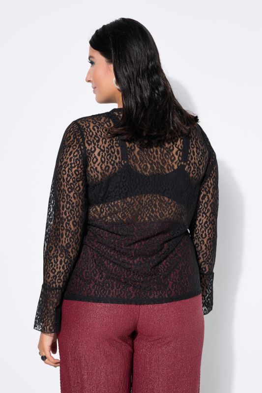 Блуза с дантела