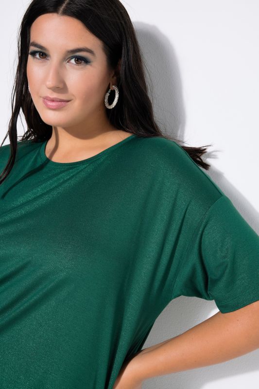 Тениска с бляскав мотив