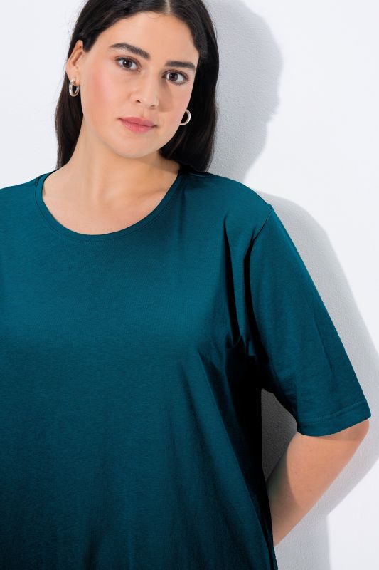 Basic Round Neck Short Sleeve Relaxed Fit  Tee