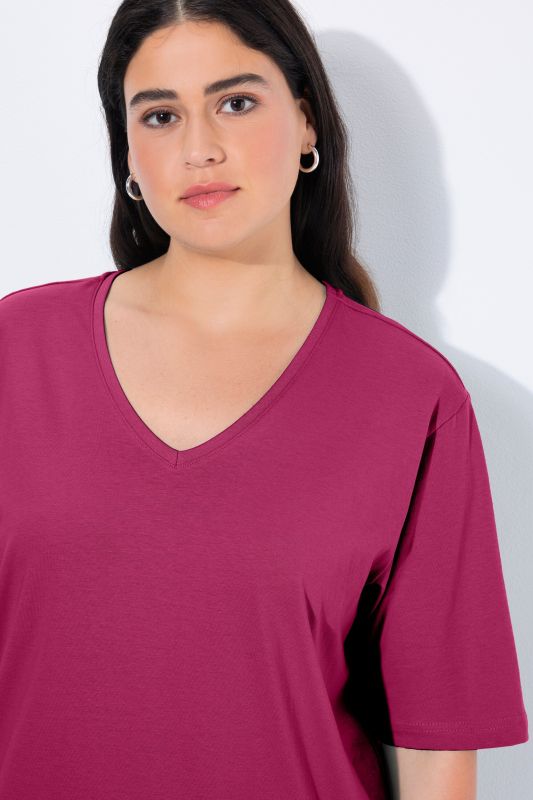 Basic V-Neck Relaxed Fit Short Sleeve Tee