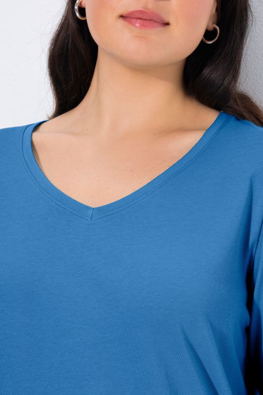 V-Neck Long Sleeves Slim Fit Cotton Knit Tee