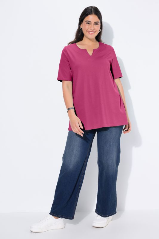 Essential Notch Neck Stretch Tee