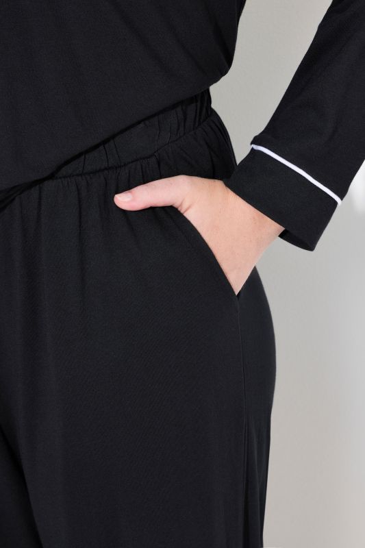 Пижама с контрастни акценти