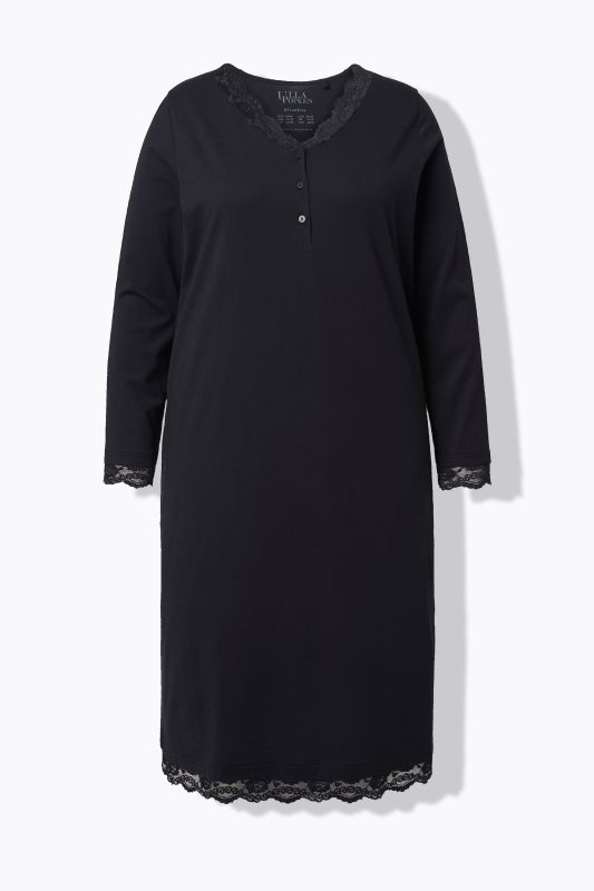 Нощница с дантелени акценти