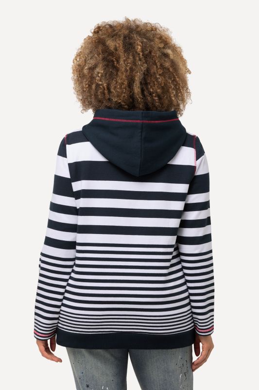 Суитчър с контрастни акценти