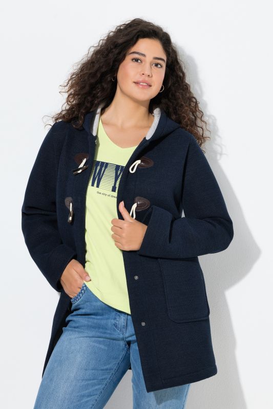 Палто с красиво закопчаване