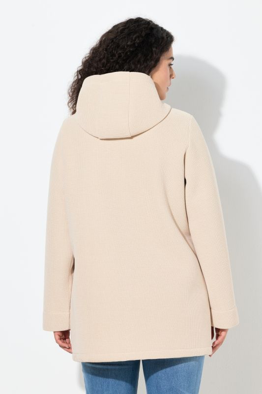 Палто с красиво закопчаване