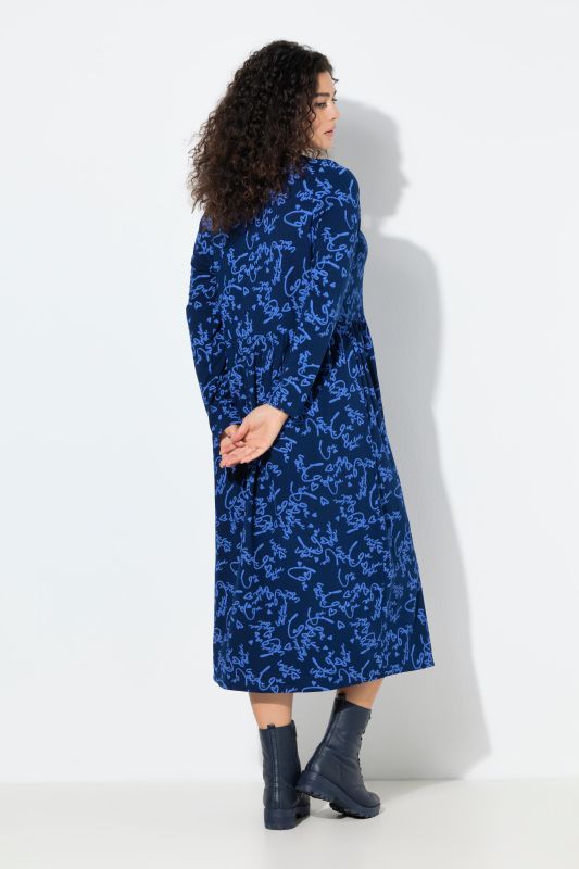 Рокля с принт на надписи