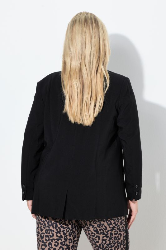 Блейзър с контрастен акцент на джобовете