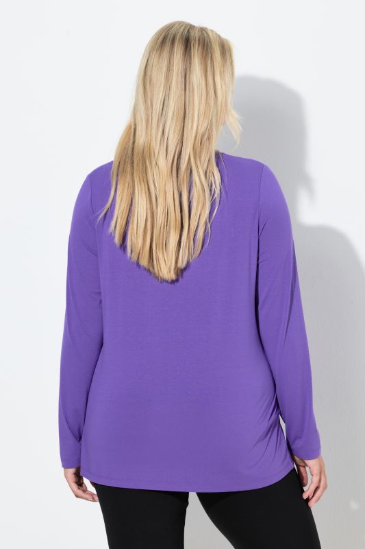 Тениска с бляскав животински принт