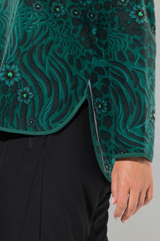 Суитчър с флорални акценти