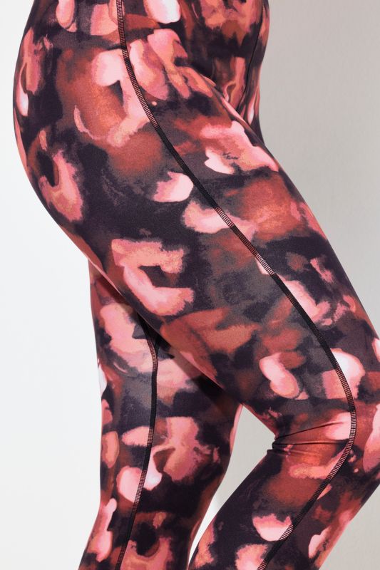 Клин спортен с абстрактен флорален принт