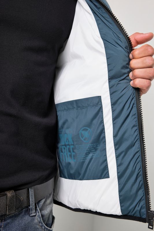 Quilted hooded jacket