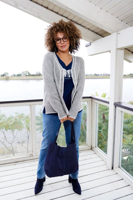 Жилетка с контрастни шевове