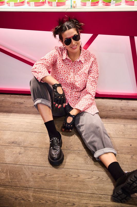 Риза с принт на сърца