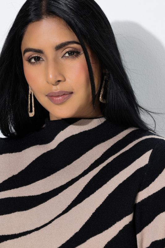 Wave Pattern Long Sleeve Turtleneck Sweater