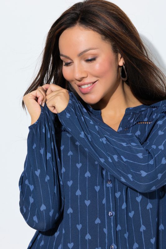 Блуза с райета и сърца