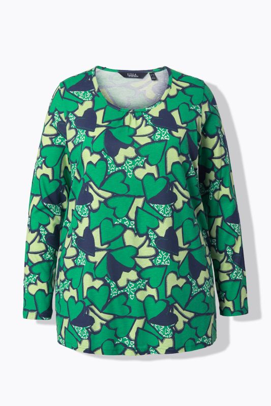 Тениска с графични сърца