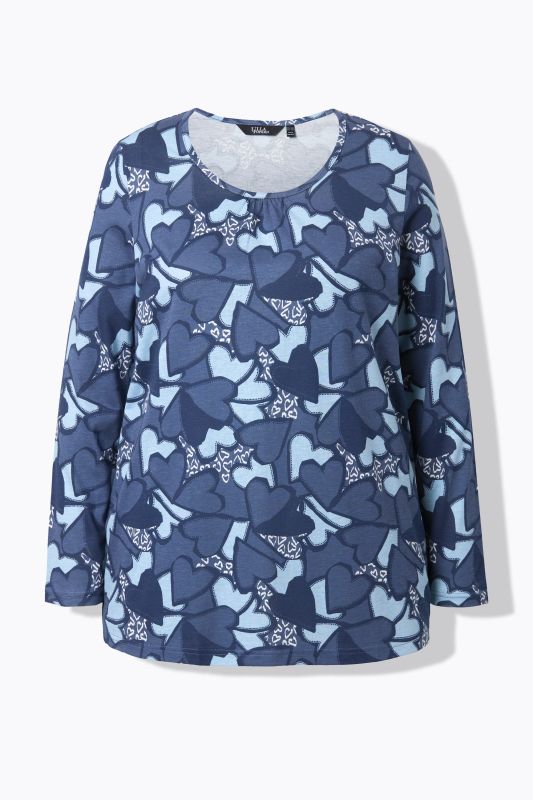 Тениска с графични сърца