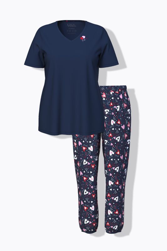 Пижама с любовен принт