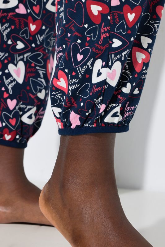 Пижама с любовен принт