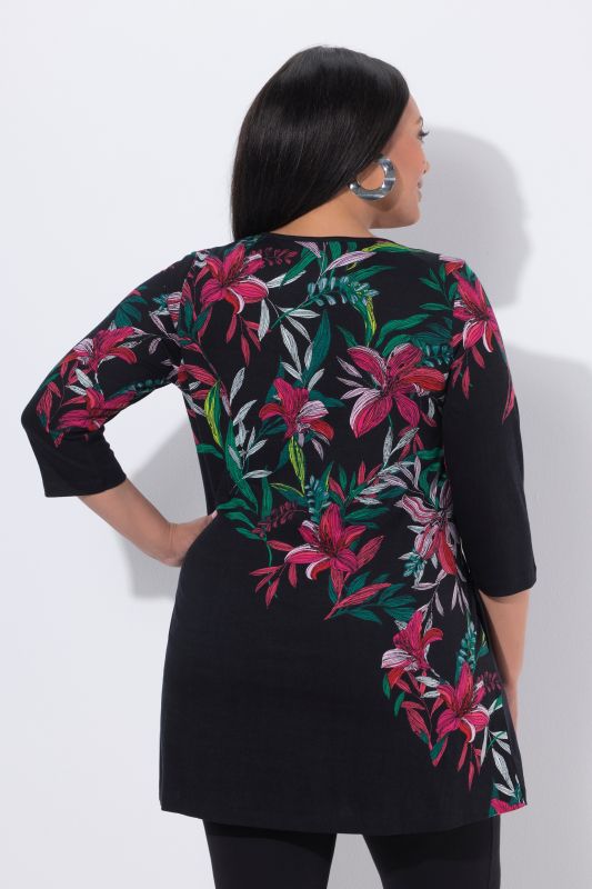 Floral Motif Pocket Knit Tunic