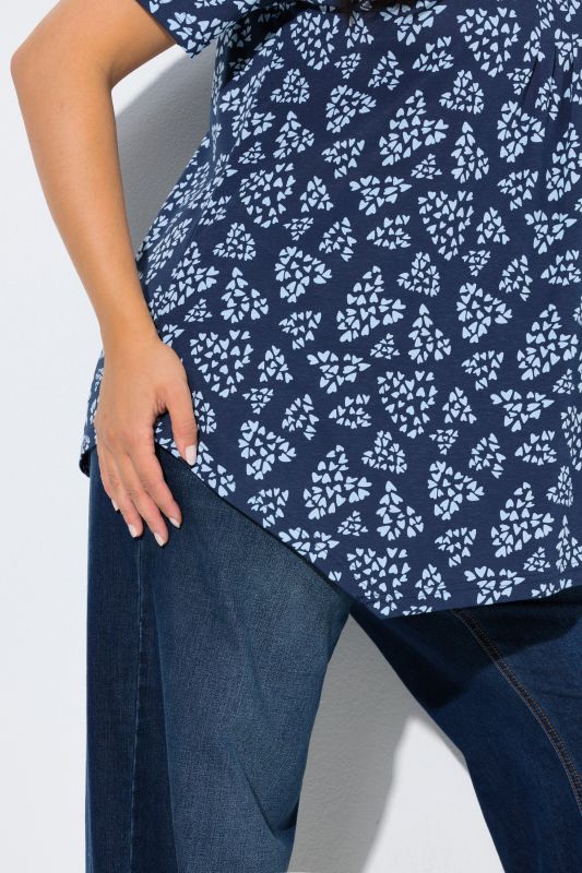 Dot Heart Pointed Hem Tee