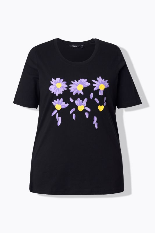 Loves Me Graphic Tee