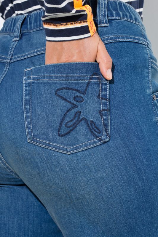 Wide Leg Cuffed Jeans