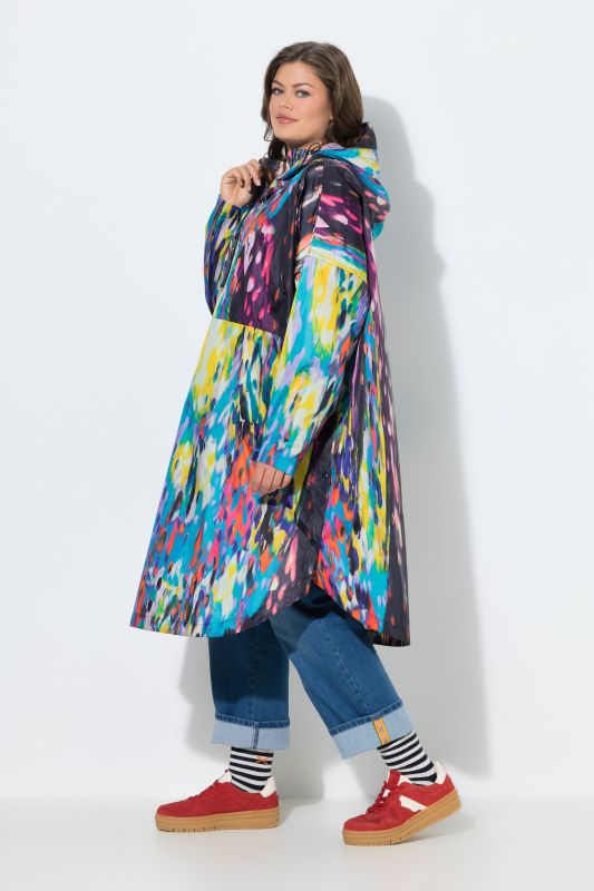 Дъждобран с абстрактен принт