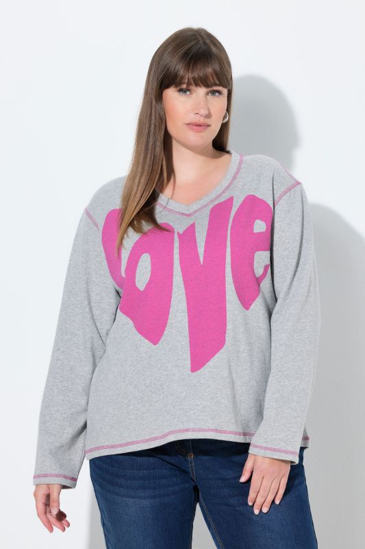 LOVE Graphic Sweatshirt