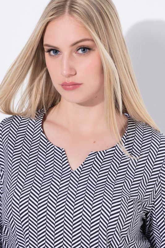 Herringbone Print Notch Neck A-line Fit Tee