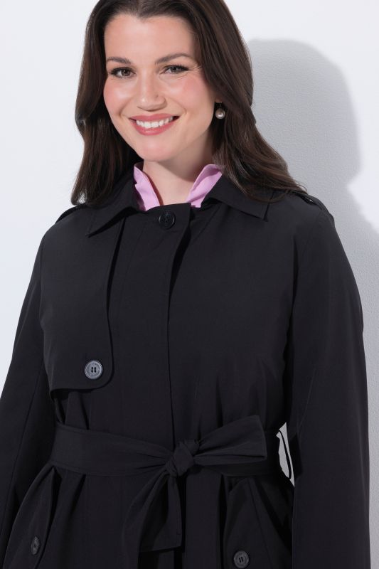 Тренчкот със сатенена подплата