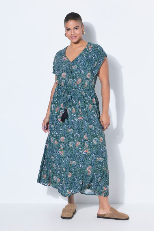 Рокля с пейзли принт