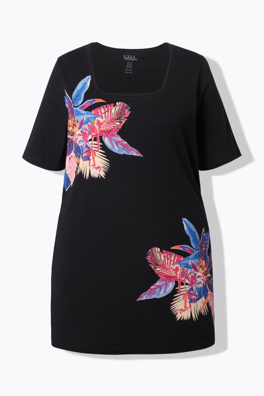 Туника с акцент на цветя