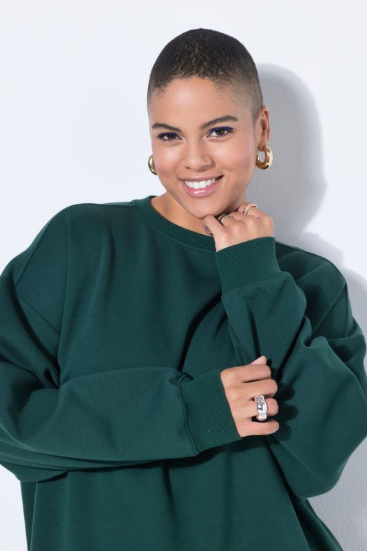 Суитчър с разкроена кройка