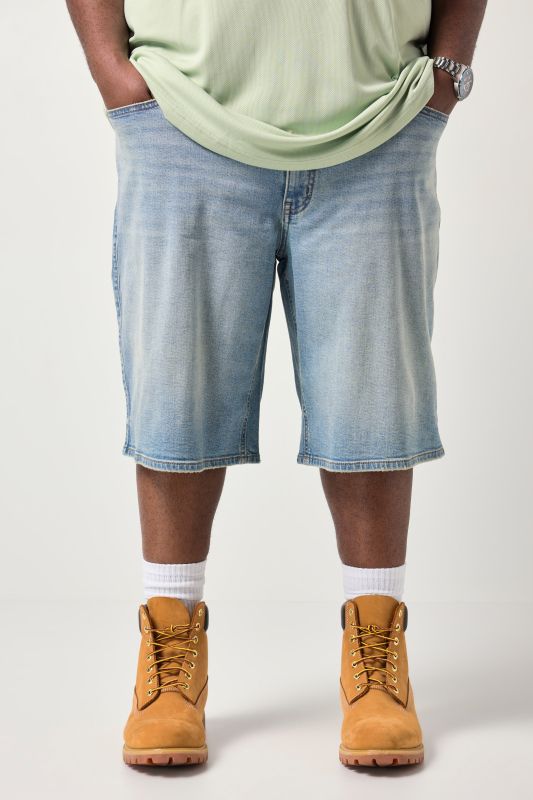 Бермуди с широка кройка