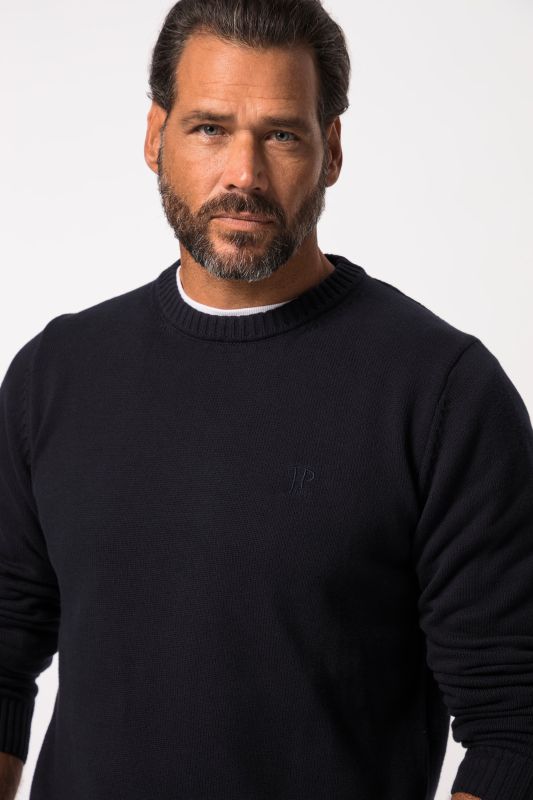 Памучен плетен пуловер с класическо кръгло деколте и дълги ръкави